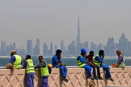 سقوط آرامش دبی؛ چگونه جنگ ایران تصویر لوکس خلیج فارس را بر هم زد؟