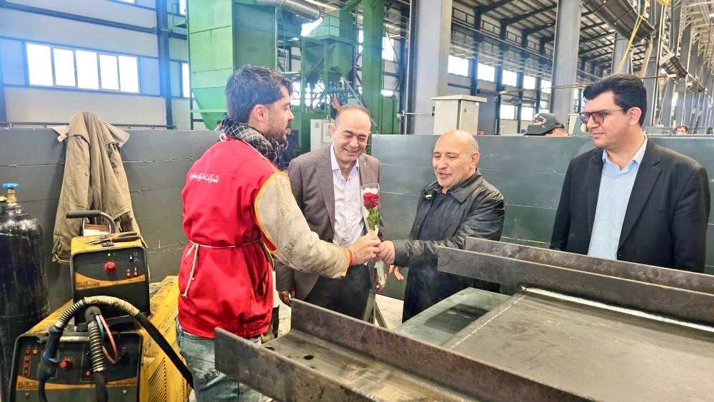 بازدید مدیرعامل سازمان منطقه آزاد ماکو از واحدهای تولیدی شوط و تبریز