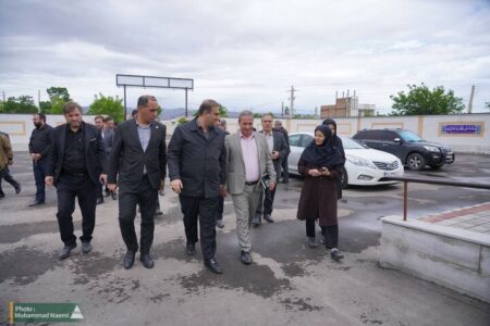 بازدید مدیرعامل سازمان منطقه آزاد ارس از مدارس شهدای خدمت و کمیل شجاع