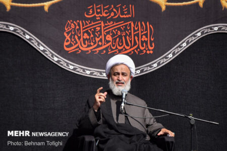 حجت‌الاسلام پناهیان: حرکت مردمی، اصرار بر عقلانیت در برابر دوقطبی‌سازی