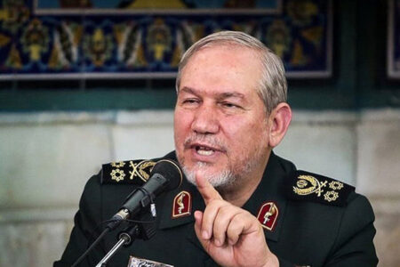 سرلشکر صفوی: امپراتوری آمریکا در حال افول است
