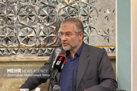 نماینده مجلس:در جنگ اقتصادی نابرابر هستیم؛ دولت شرایط راخوب مدیریت کرد
