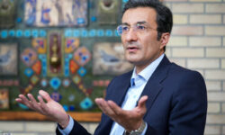ببینید| تفکیک جنسیتی در این دانشگاه؛ دختر و پسر جدا از هم درس می‌خوانند
