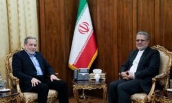 دیدار سفیر جمهوری اسلامی ایران در ونزوئلا با وزیر امور خارجه